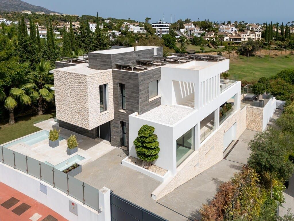 Property photo 3 of 33 Marbella Villa Esmarv408 3
