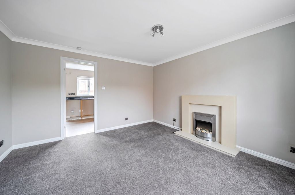 Property photo 2 of 17 1515486-11-6A9934...