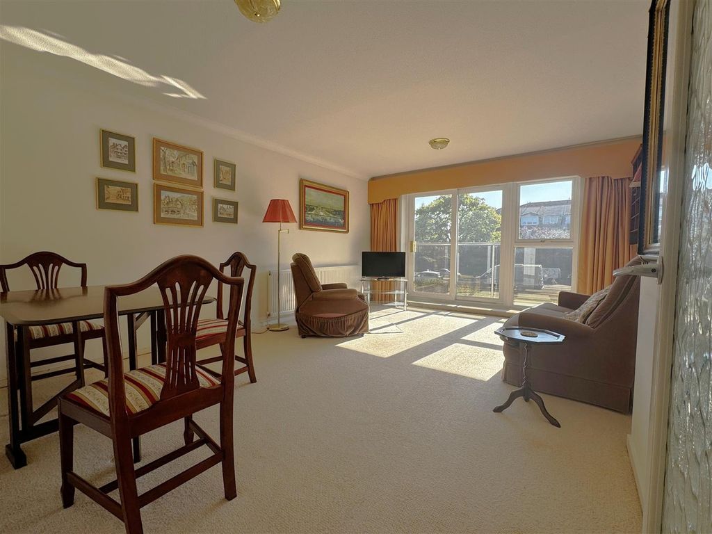 Property photo 3 of 13 3.Jpg
