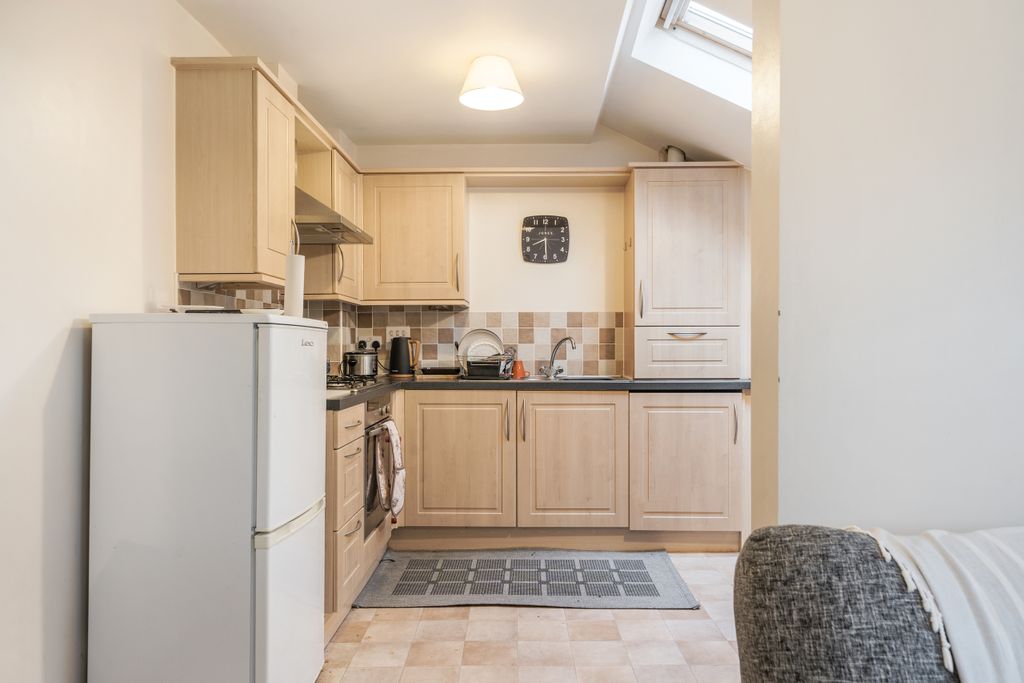 Property photo 3 of 12 Kitchen