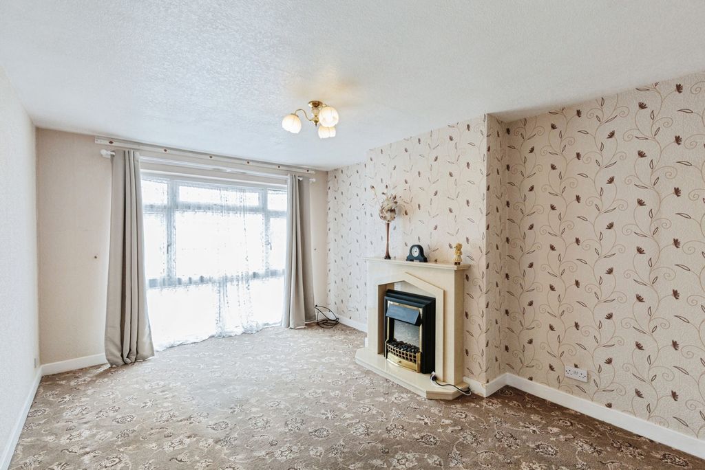 Property photo 2 of 12 Pbox-Img.Jpg
