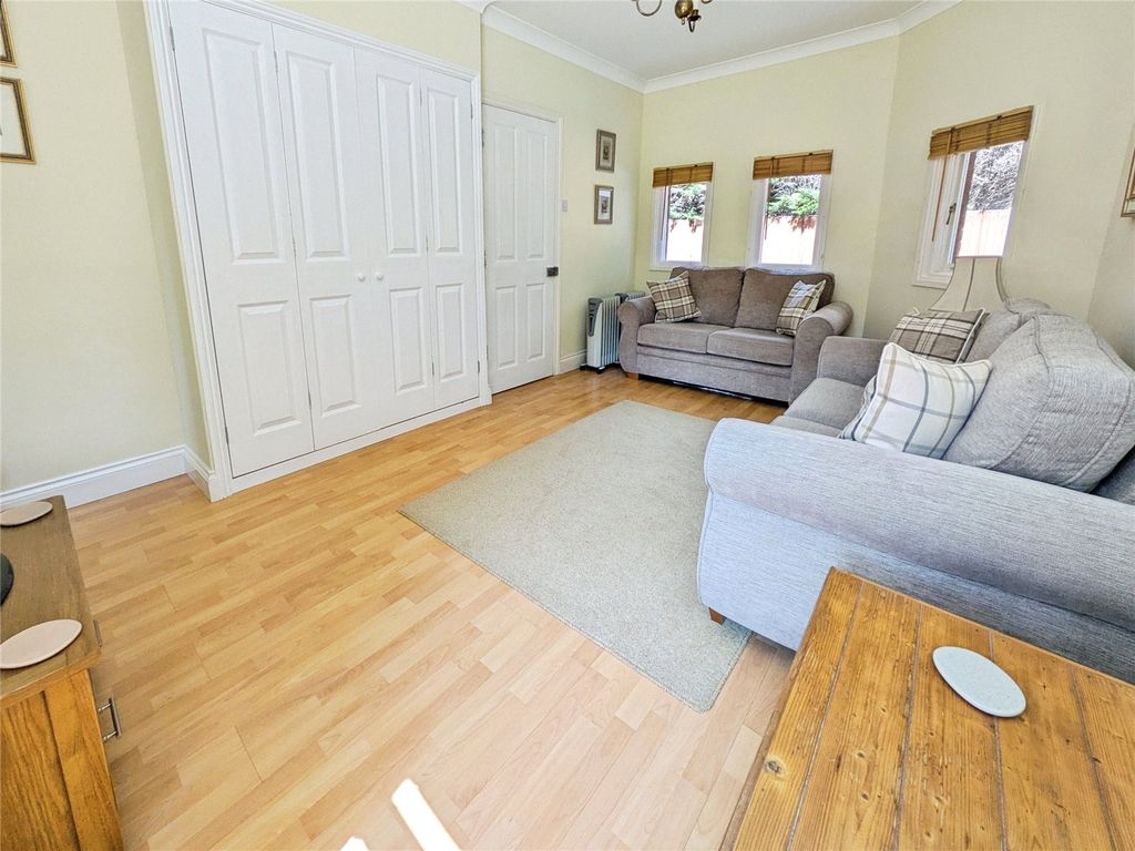 Property photo 3 of 9 Picture No. 07