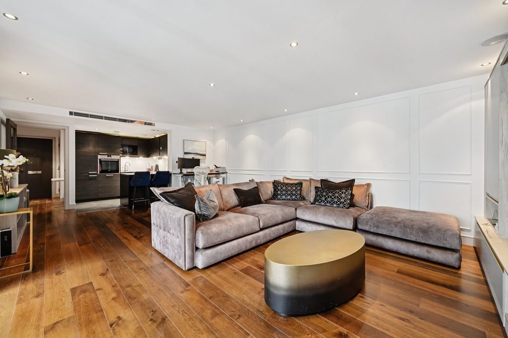 Property photo 2 of 13 Reception Room