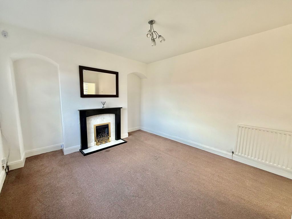 Property photo 2 of 8 Photo 2