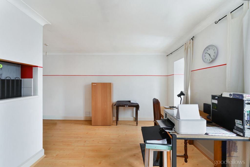 Property photo 3 of 12 Picture No. 18