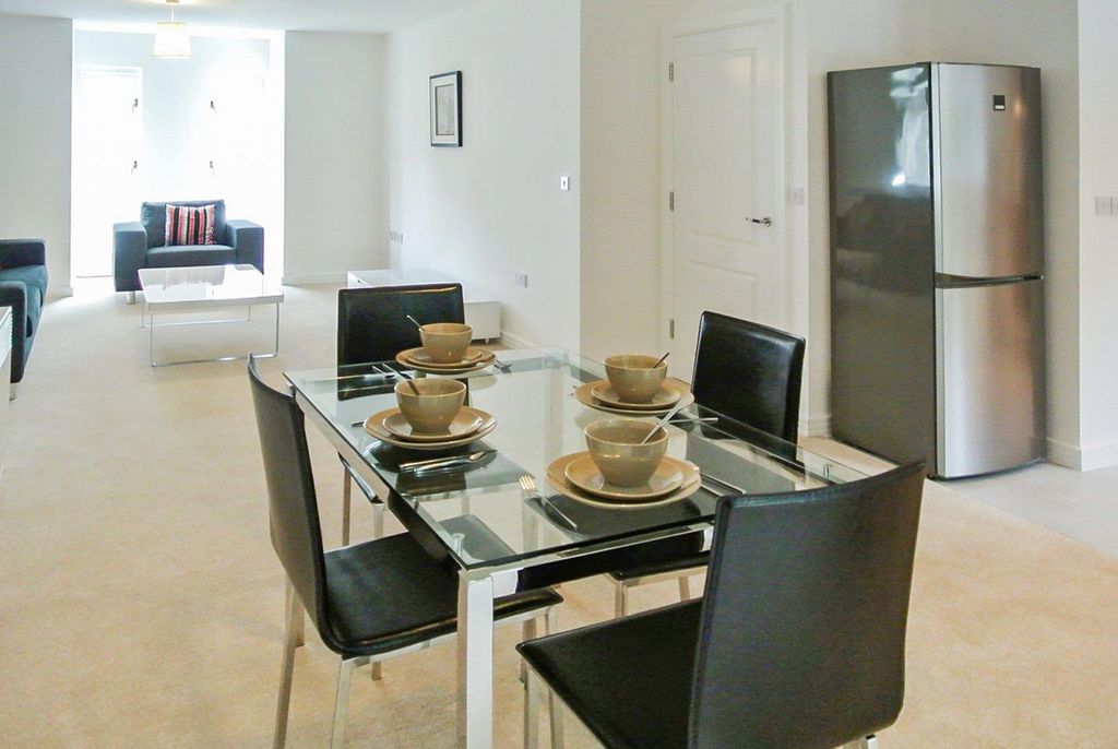 Property photo 3 of 8 Picture 3