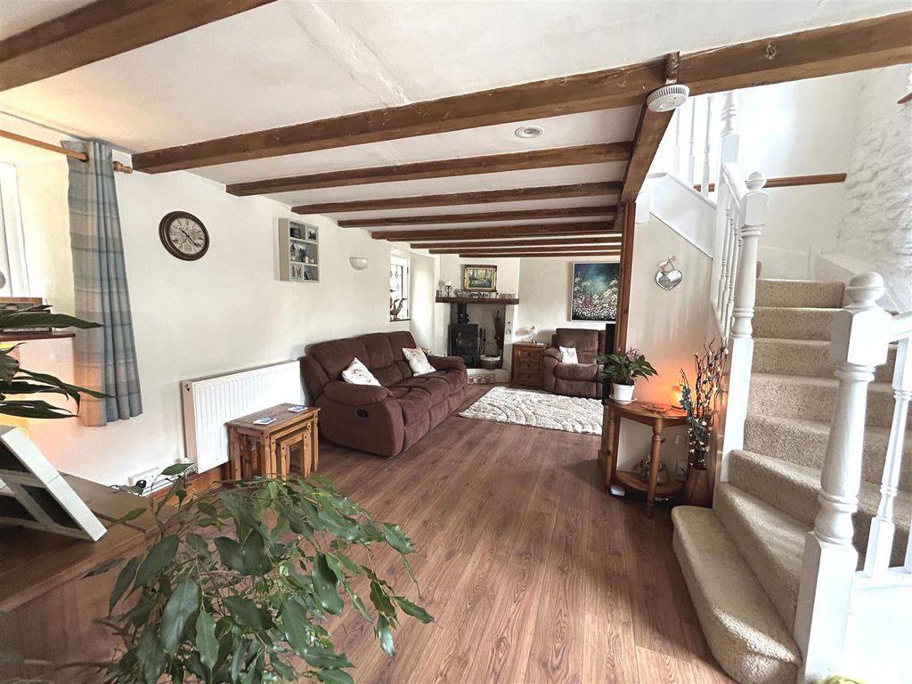 Property photo 3 of 25 Image00014.Jpg