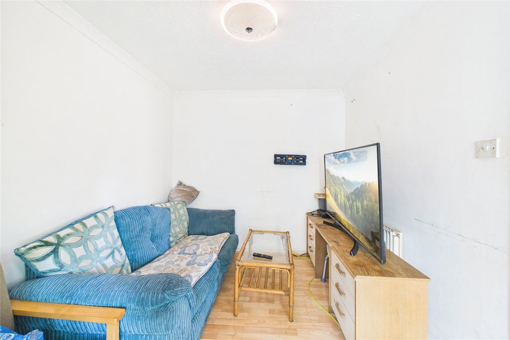 Property photo 2 of 9 Picture No. 04