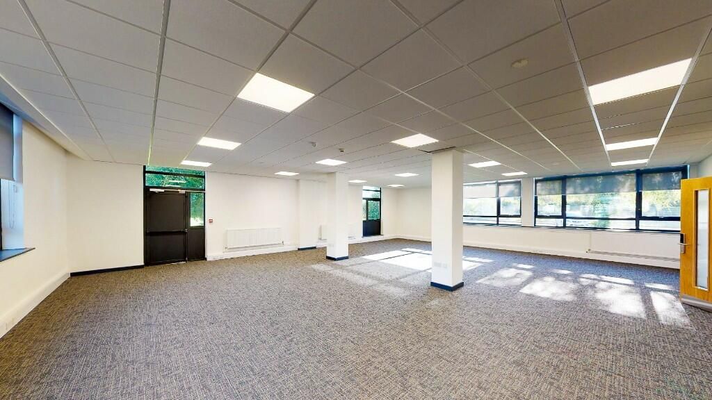 Property photo 3 of 59 Office