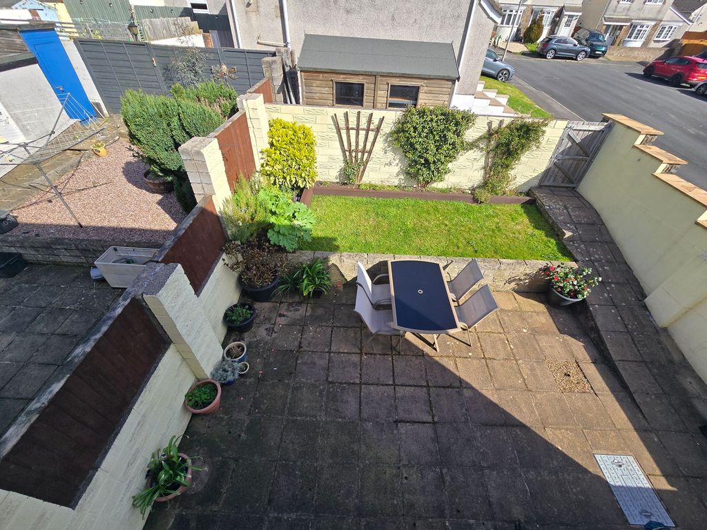 Property photo 2 of 22 Outside