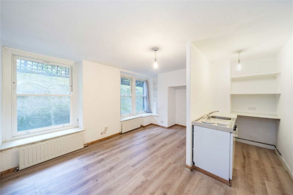 Property photo 2 of 3