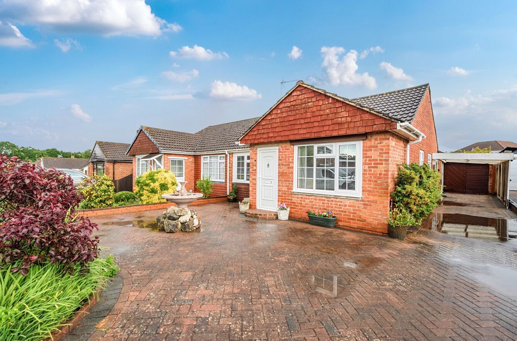 Property photo 1 of 13 1469919-20-6A1Ef5...