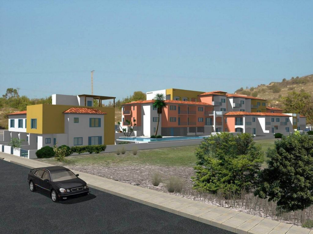 Property photo 3 of 6