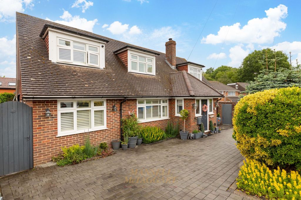 Property photo 1 of 36