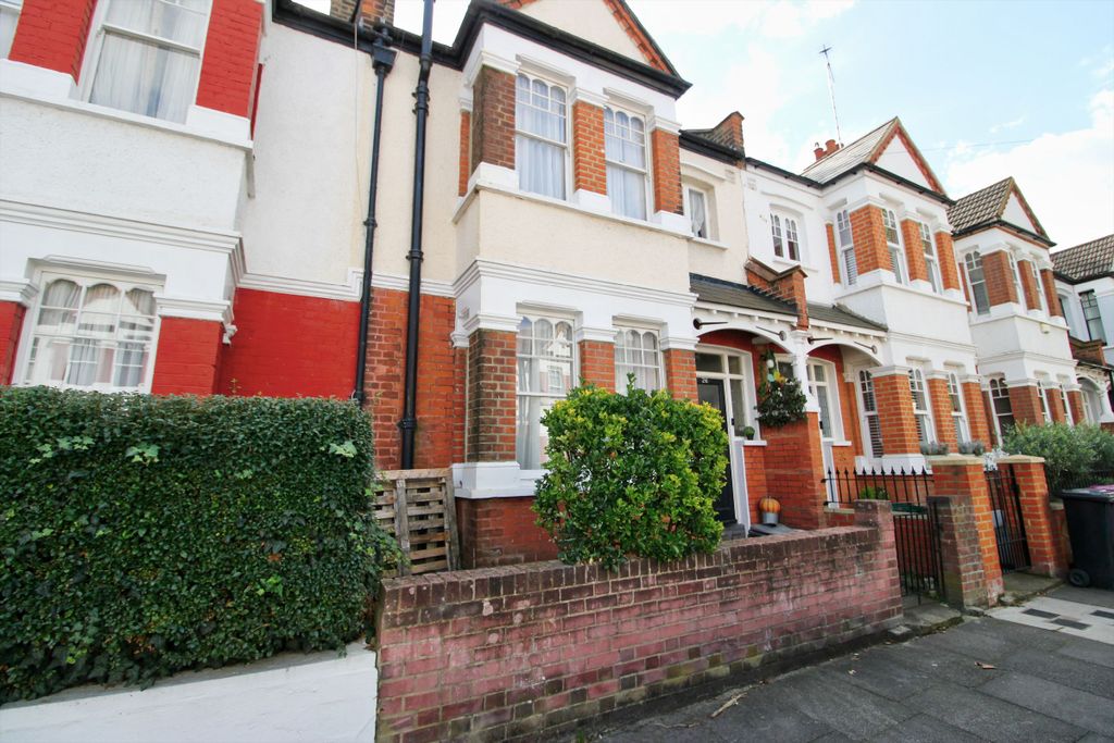 Property photo 2 of 17