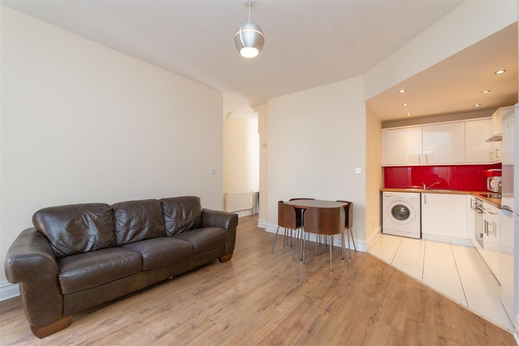 Additional image 17 of 6 bed flat for saleAmble Grove, Sandyford, Newcastle Upon Tyne NE2