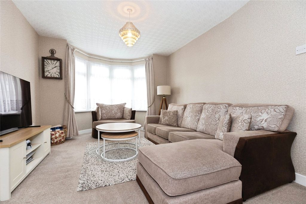 Property photo 3 of 16 Picture No. 21