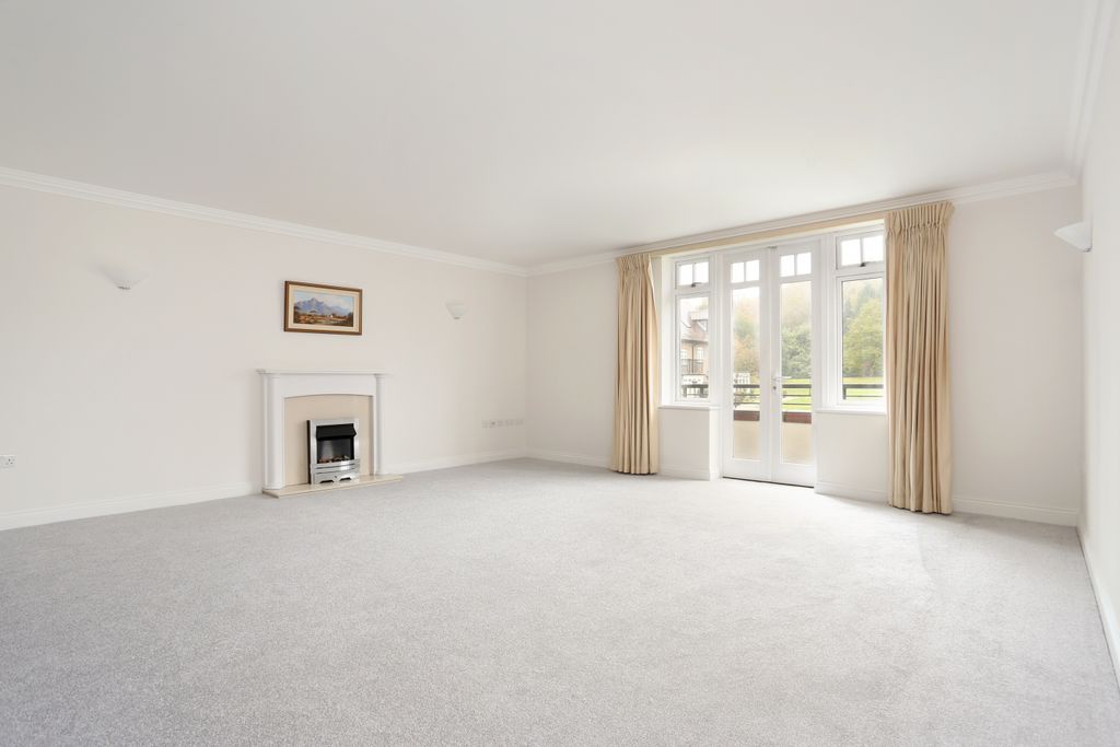 Property photo 3 of 12