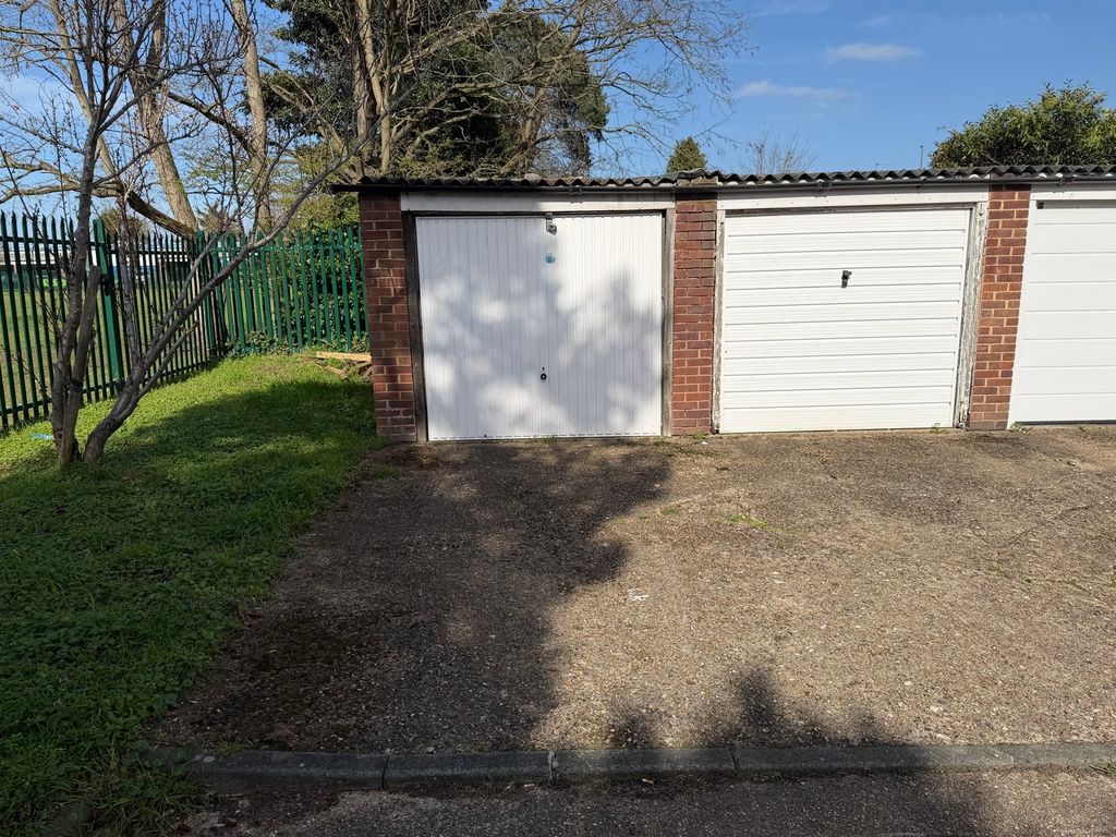 Property photo 2 of 4