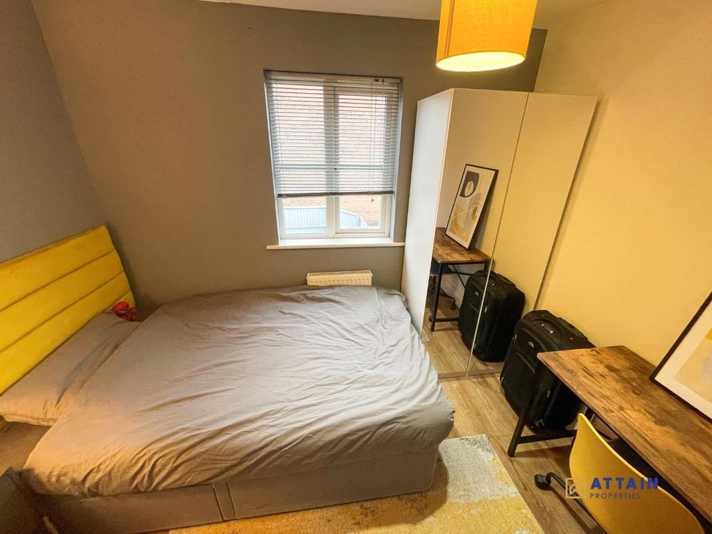 Property photo 1 of 14 Bedroom 2-2.Jpg