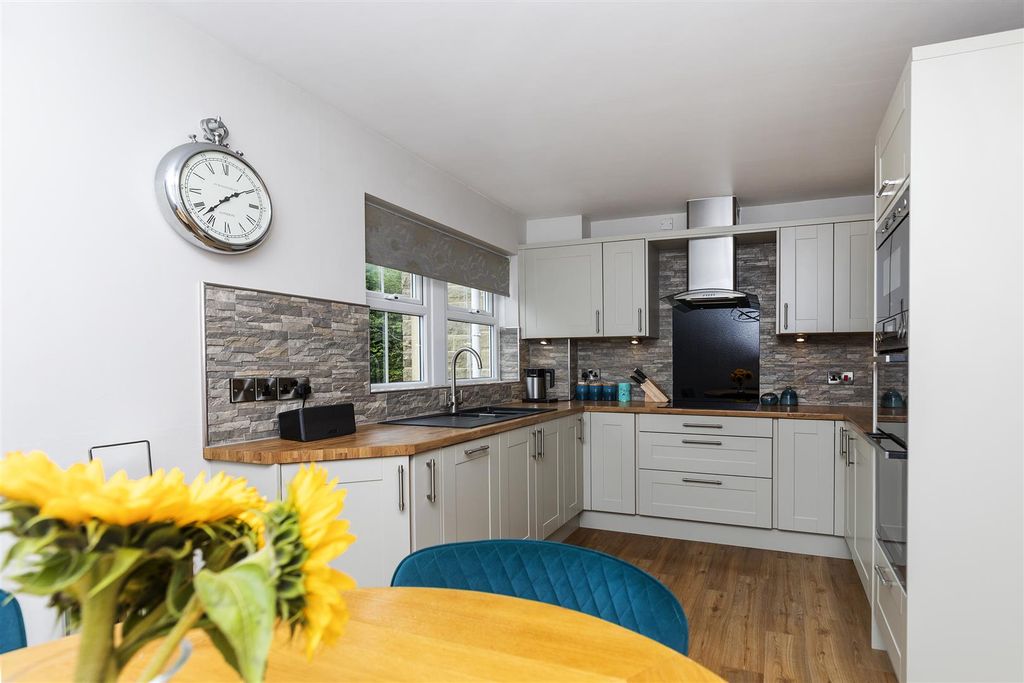 Property photo 2 of 41 Kitchen Diner