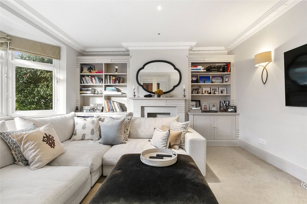 Property photo 3 of 32 Reception Room