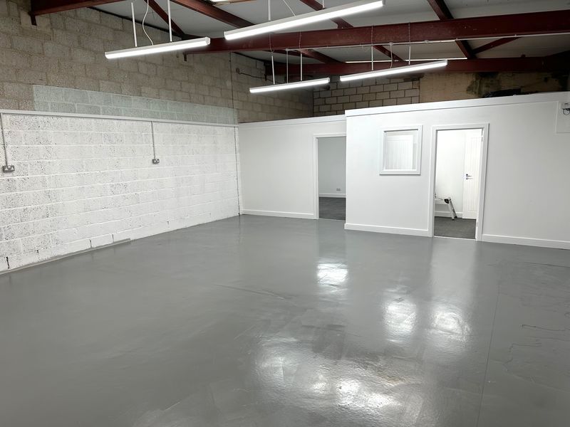 Property photo 2 of 7 Photo 9