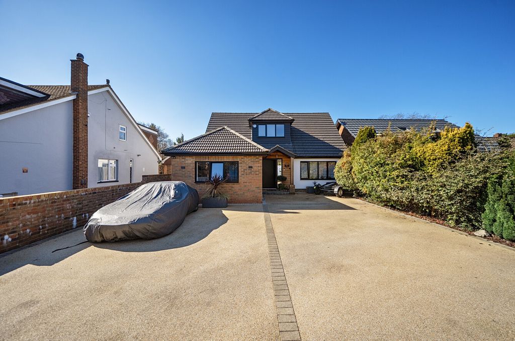 Property photo 1 of 18 1429988-17-69ba86...