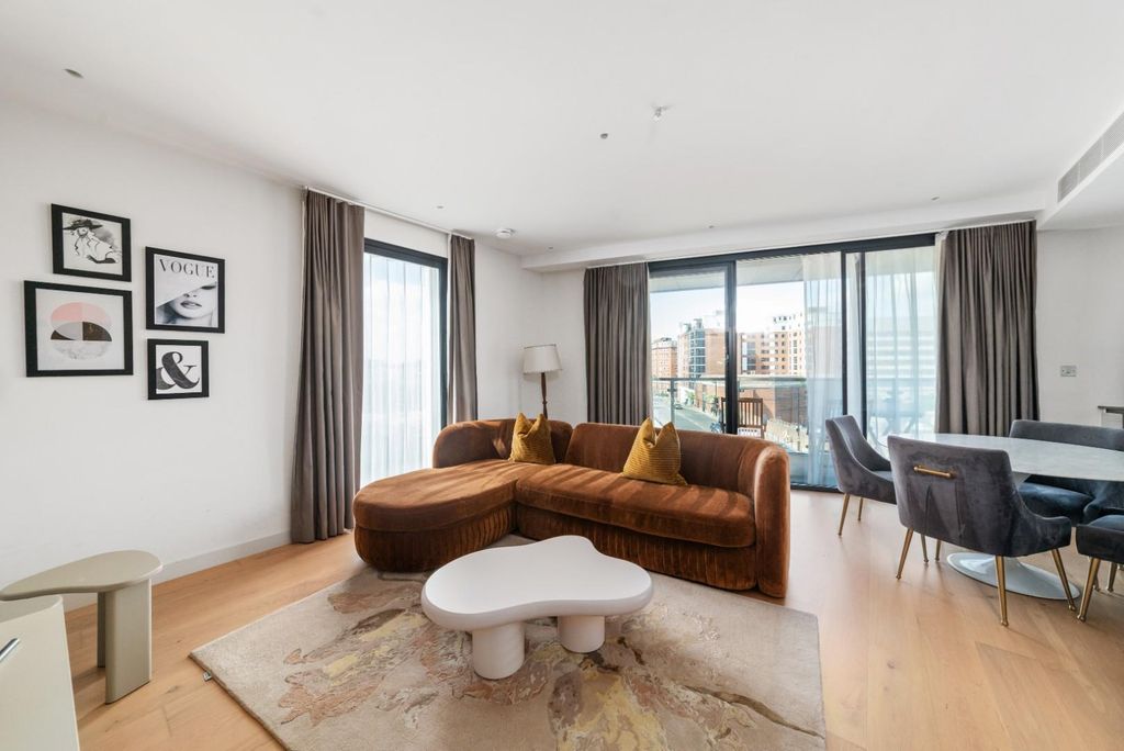 Property photo 1 of 12 Ebury Apartments 7.Jpg