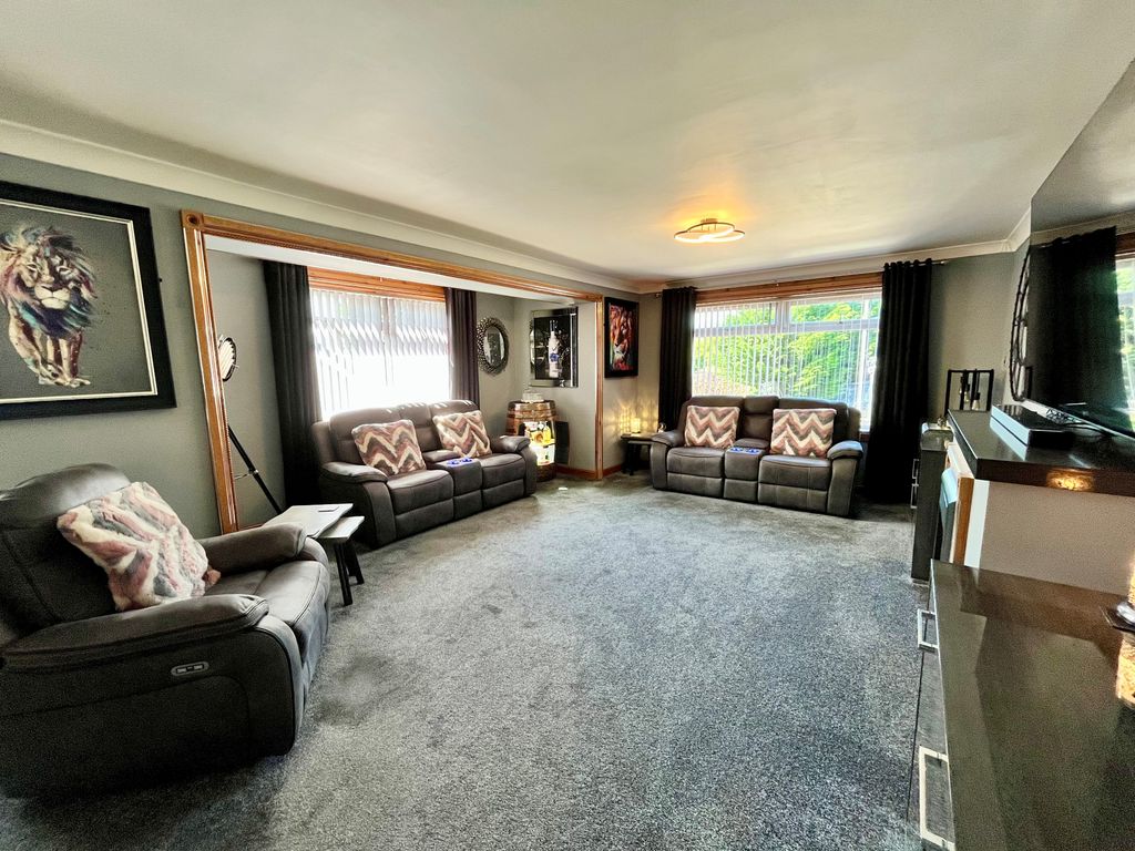Property photo 2 of 30