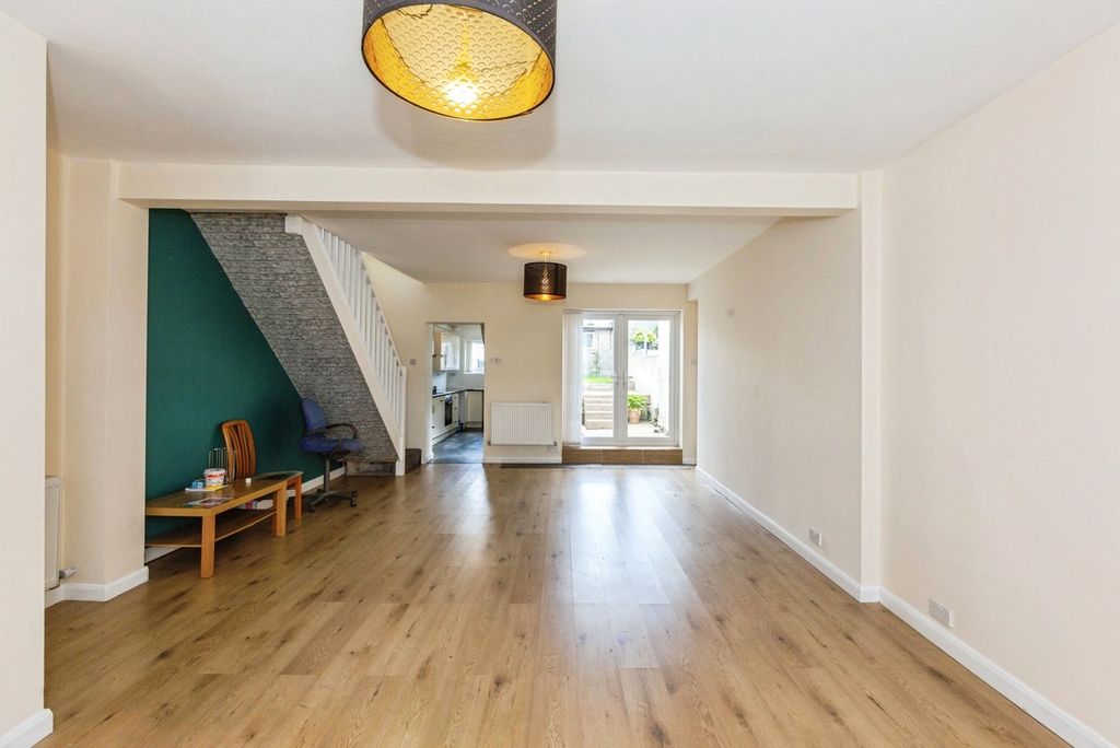 Property photo 1 of 17 Photo