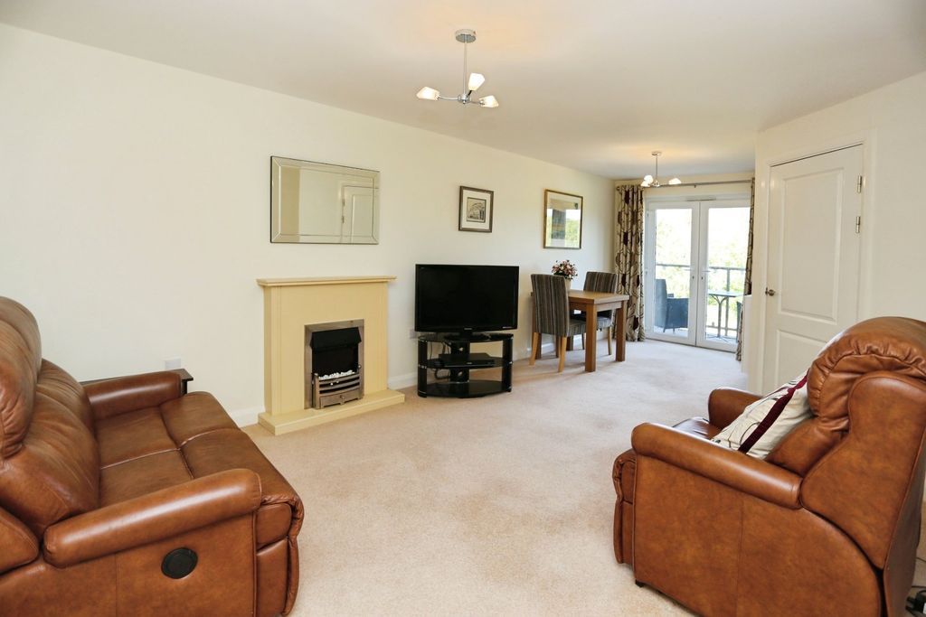 Property photo 3 of 14 Picture No. 32