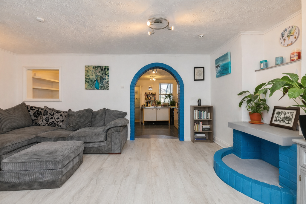 Property photo 1 of 19 Living Room