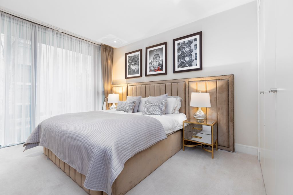 Property photo 3 of 10 Photo16