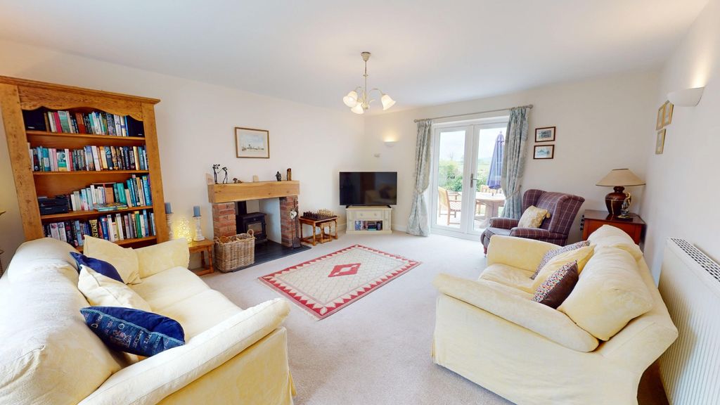 Property photo 3 of 36 3624108