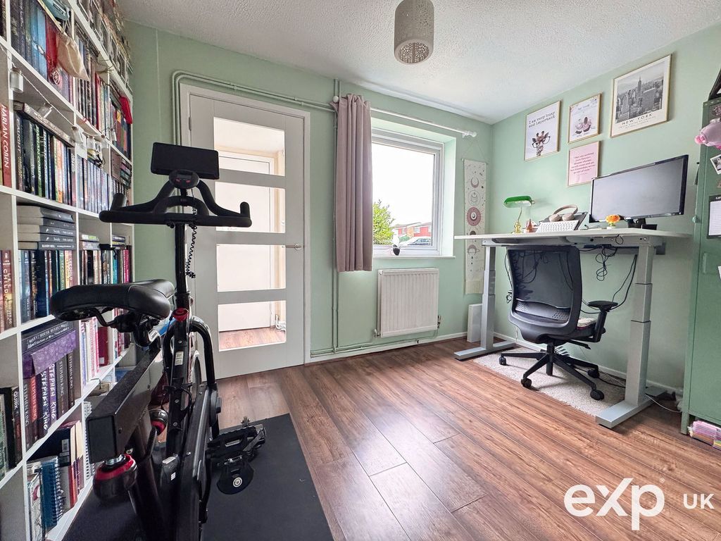 Property photo 2 of 16