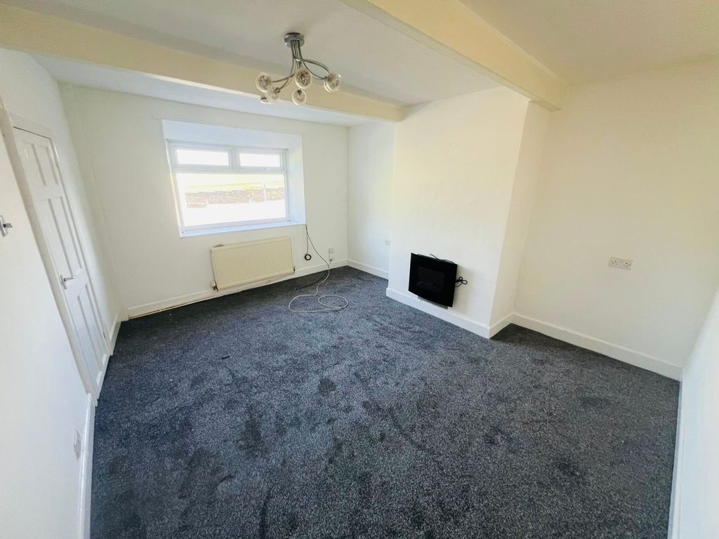 Property photo 1 of 8 Image