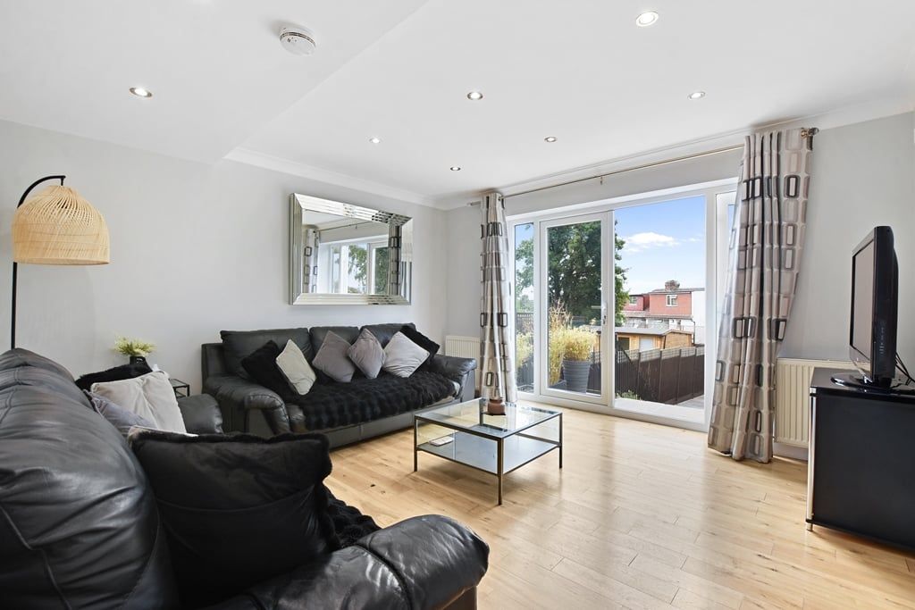 Property photo 2 of 13