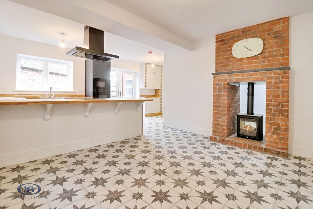 Property photo 3 of 34 Pbox-Img.Jpg