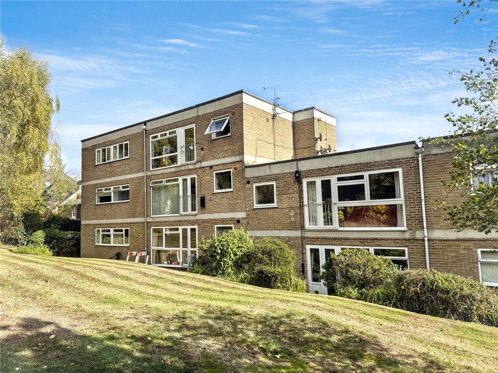 Property photo 1 of 16 Picture No. 12