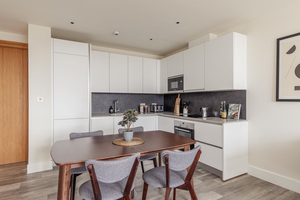 Property photo 1 of 11 Kitchen