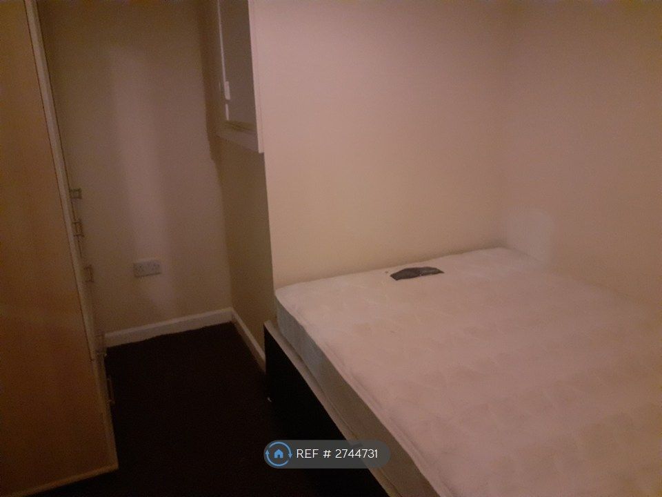 Property photo 2 of 7 Bedroom