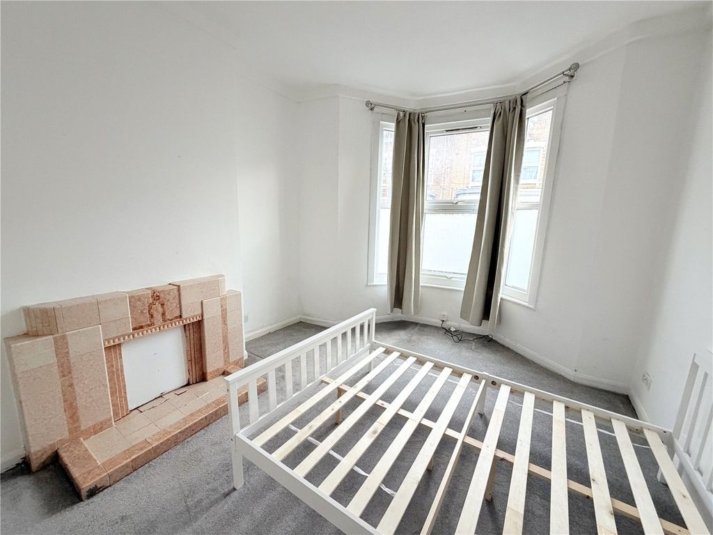 Property photo 3 of 17 Picture No. 34