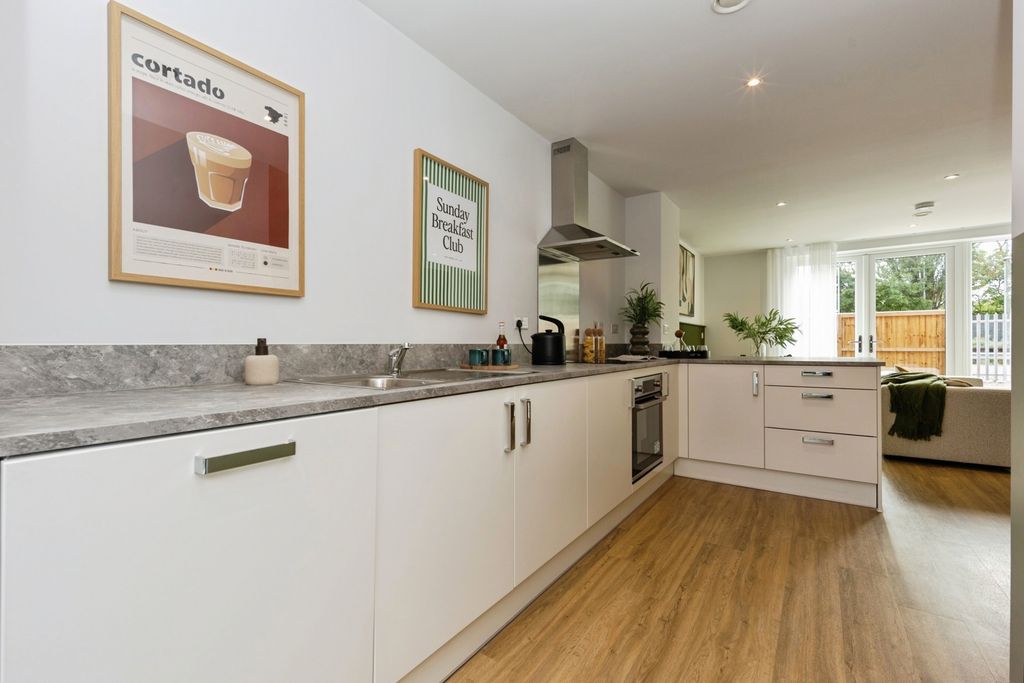 Property photo 2 of 22 Pbox-Img.Jpg