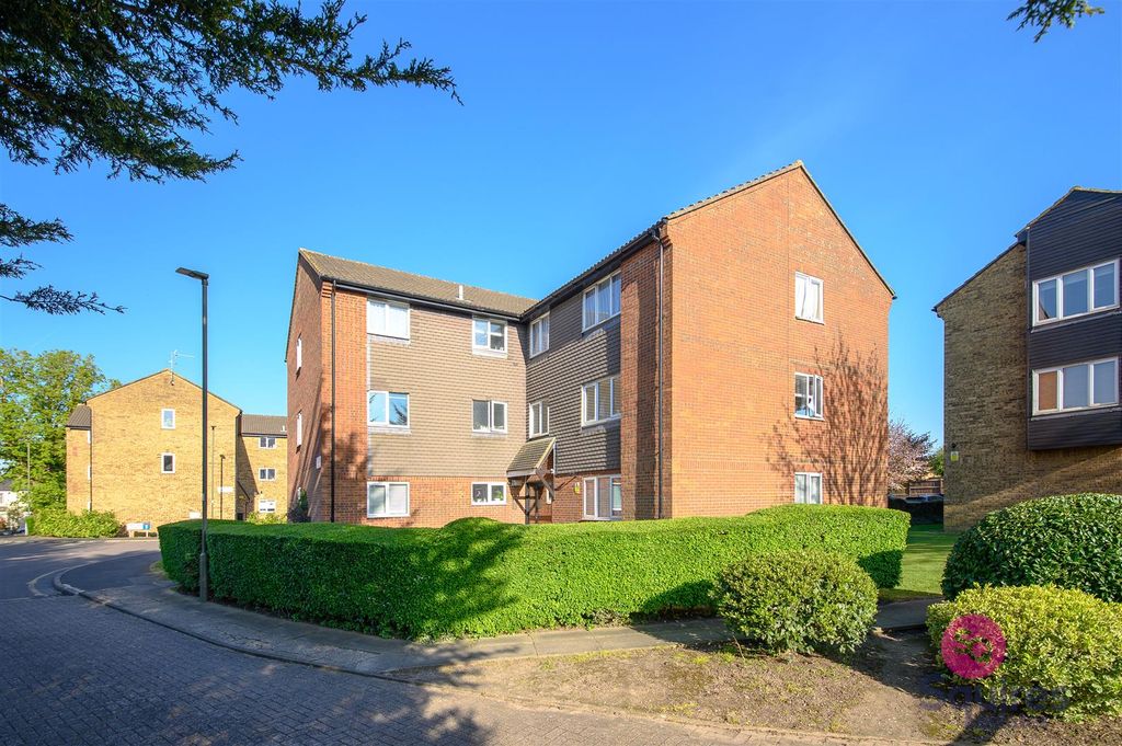 Property photo 1 of 9