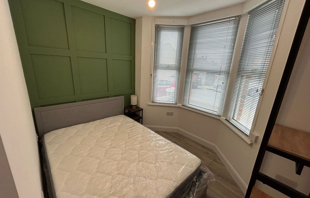 Property photo 3 of 5 Picture 3