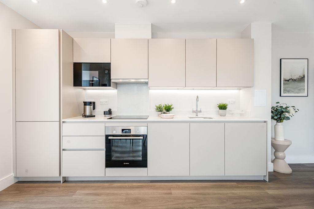 Property photo 3 of 11 1975940