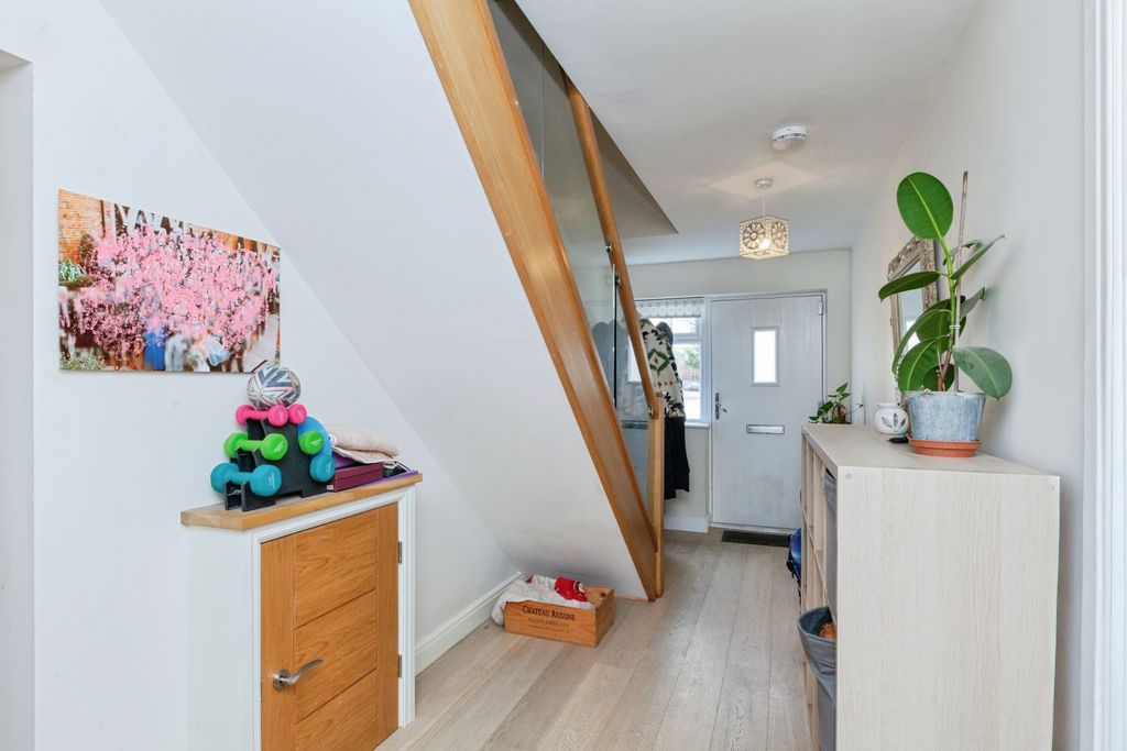 Property photo 2 of 19 Photo #2