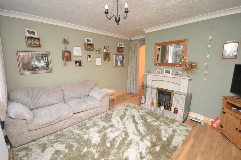 Property photo 2 of 16 Picture 2