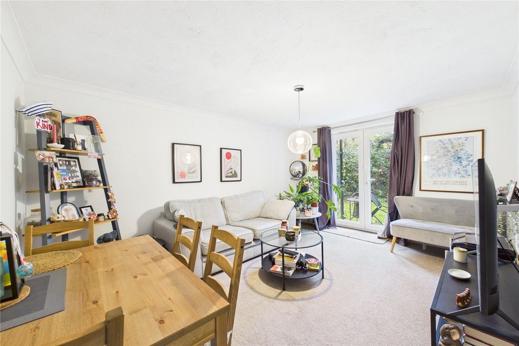 Property photo 2 of 11 Living/Dining Area